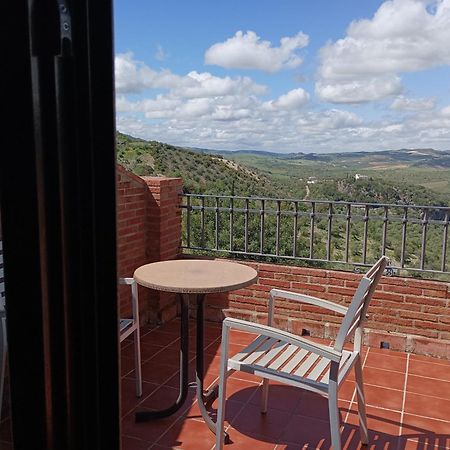 Hotel Rural Los Tadeos Саара-де-ла-Сьерра Экстерьер фото